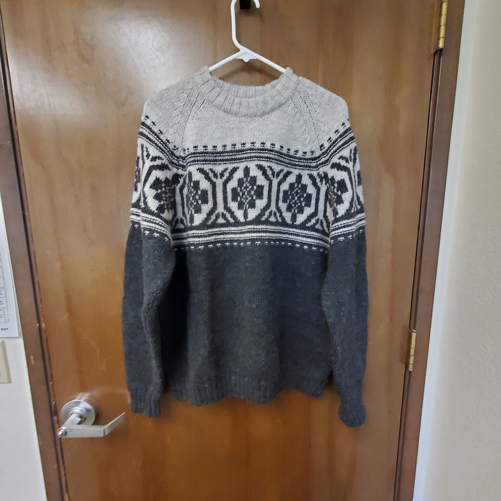 Land's End Nordic Inspired 100% Wool Sweater Size M